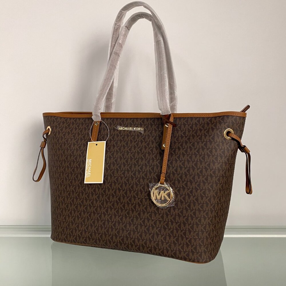 Michael Kors handbags - Picture 2 of 9